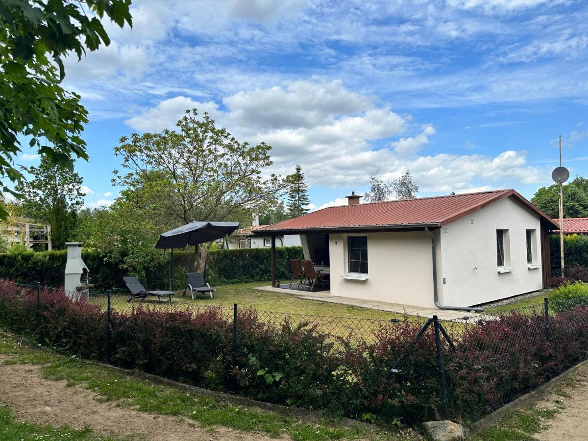 Bungalow Am Dobbertiner See Ngoại thất bức ảnh
