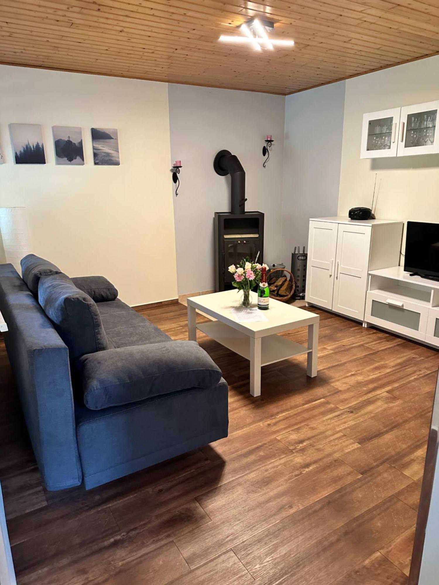 Bungalow Am Dobbertiner See Ngoại thất bức ảnh